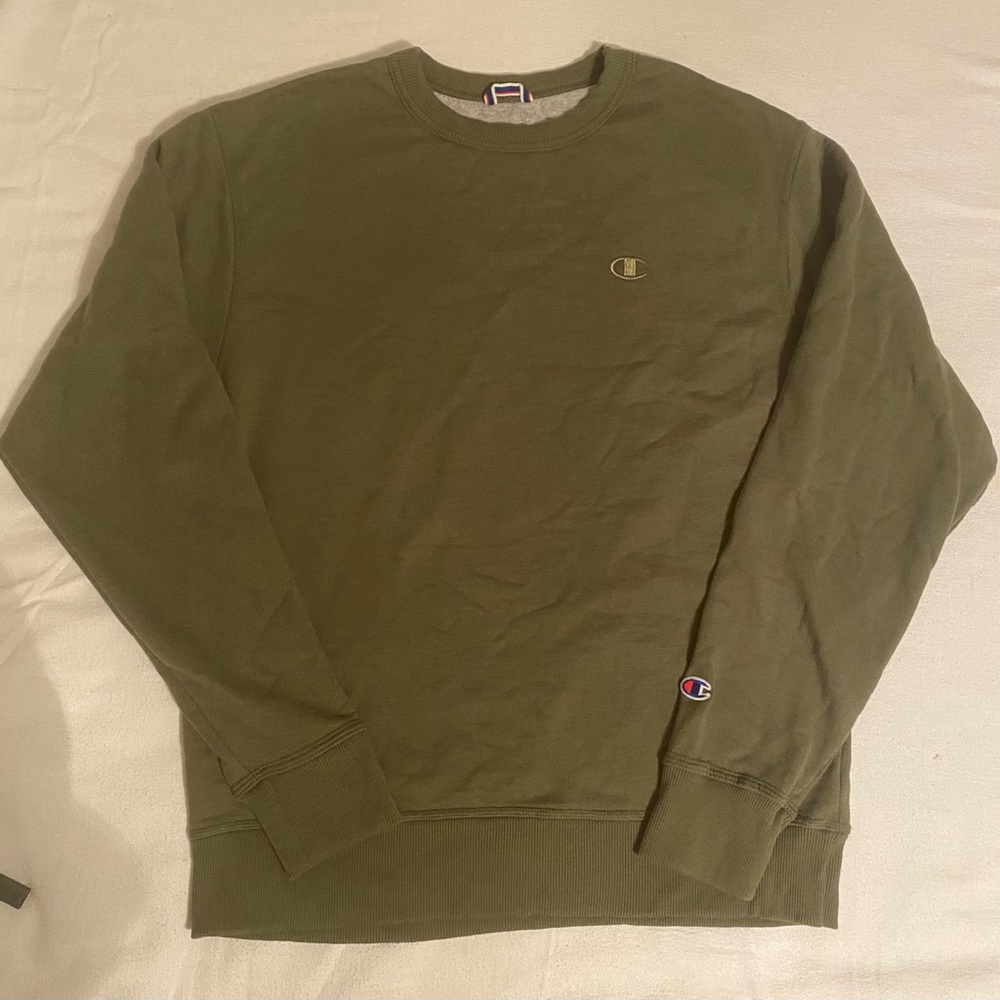 ⭐️SOLD⭐️ GREEN CHAMPION CREWNECK